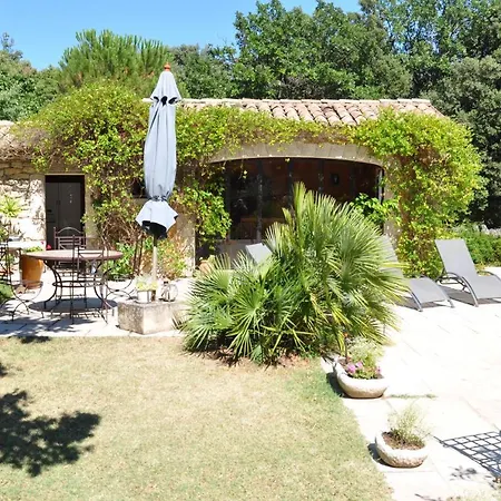 בית נופש Luc Et Corine Saint-Restitut